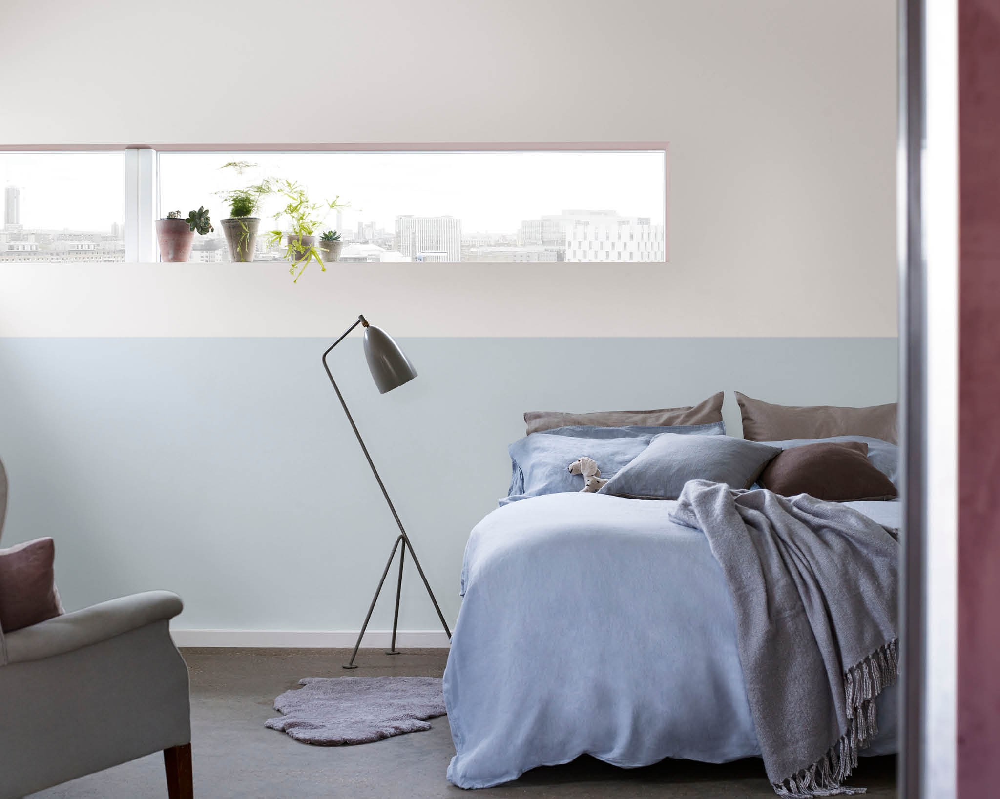 Split effect in a bedroom Split effect in a bedroom